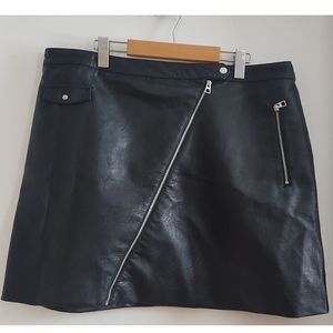 H&M false leather skirt